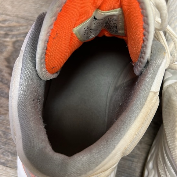 Nike KD Trey 5 VIII White Total Orange CT1425-102 Size 6Y - Picture 10 of 10